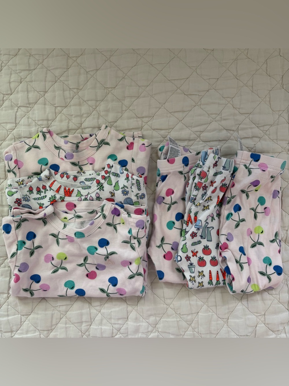Gap pajamas - 3T